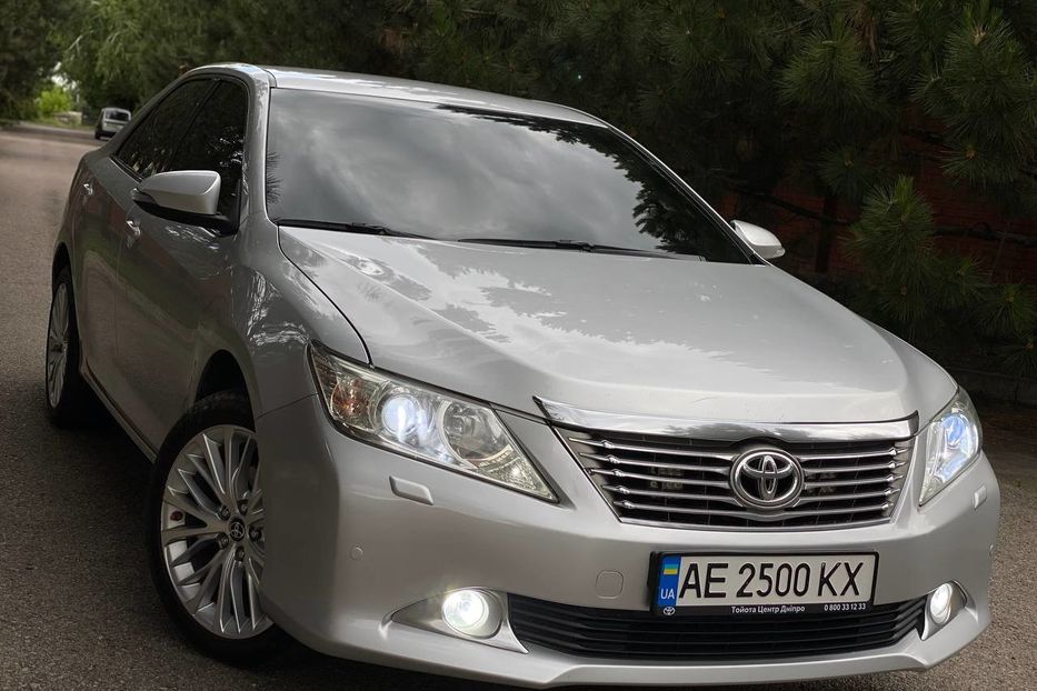 Продам Toyota Camry 2012 года в Днепре