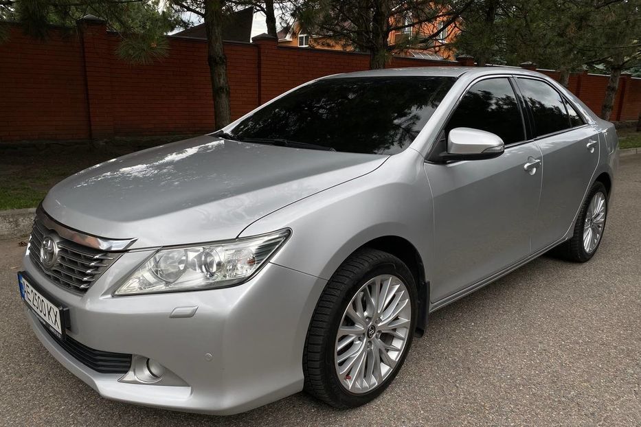 Продам Toyota Camry 2012 года в Днепре