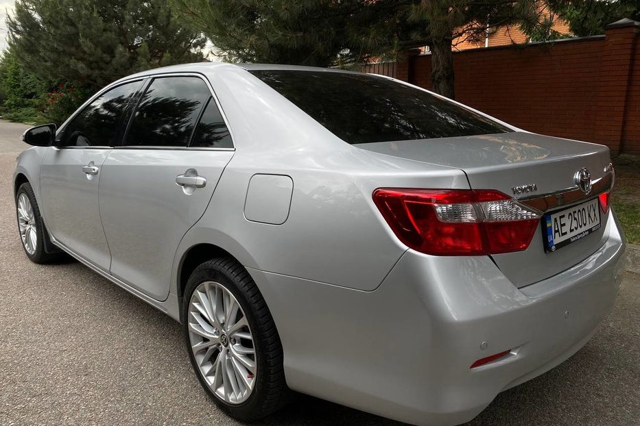 Продам Toyota Camry 2012 года в Днепре