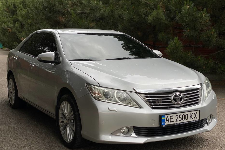 Продам Toyota Camry 2012 года в Днепре