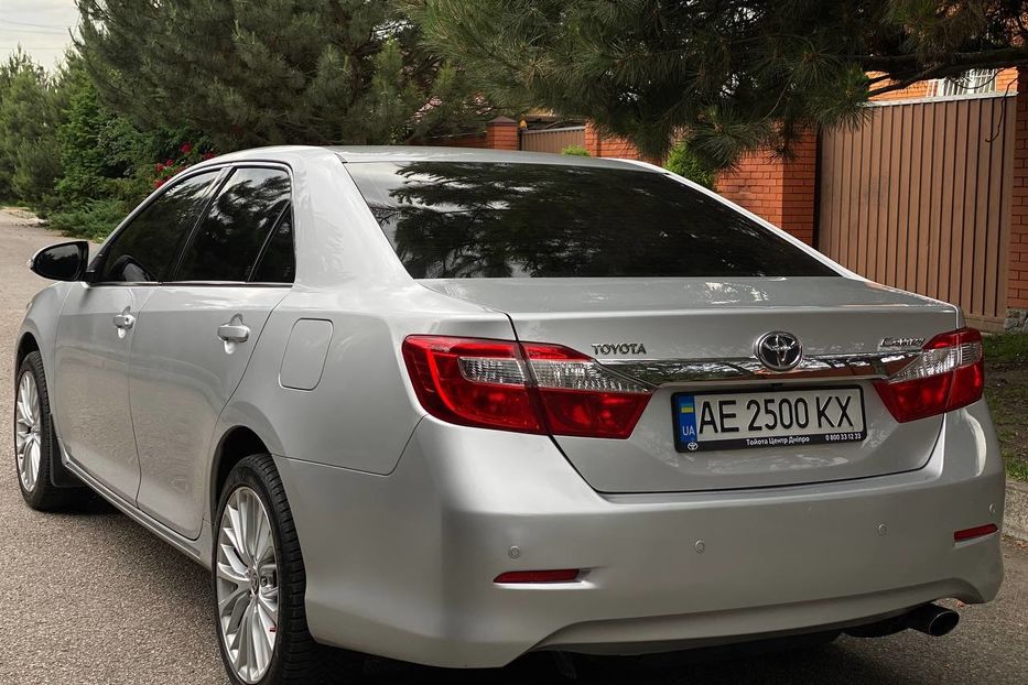 Продам Toyota Camry 2012 года в Днепре