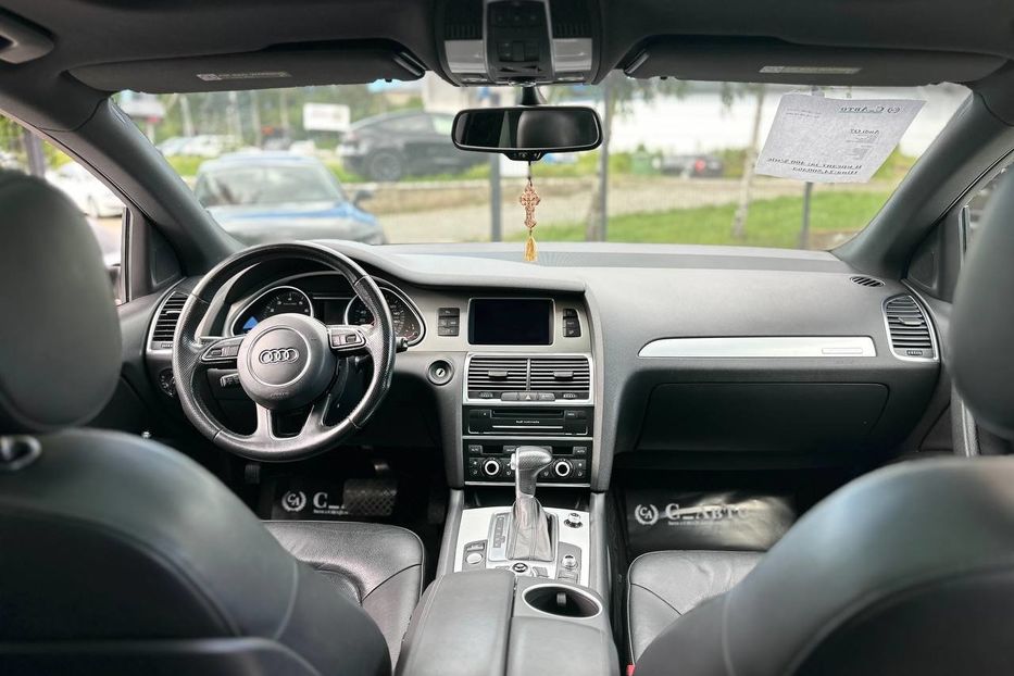 Продам Audi Q7 2015 года в Черновцах