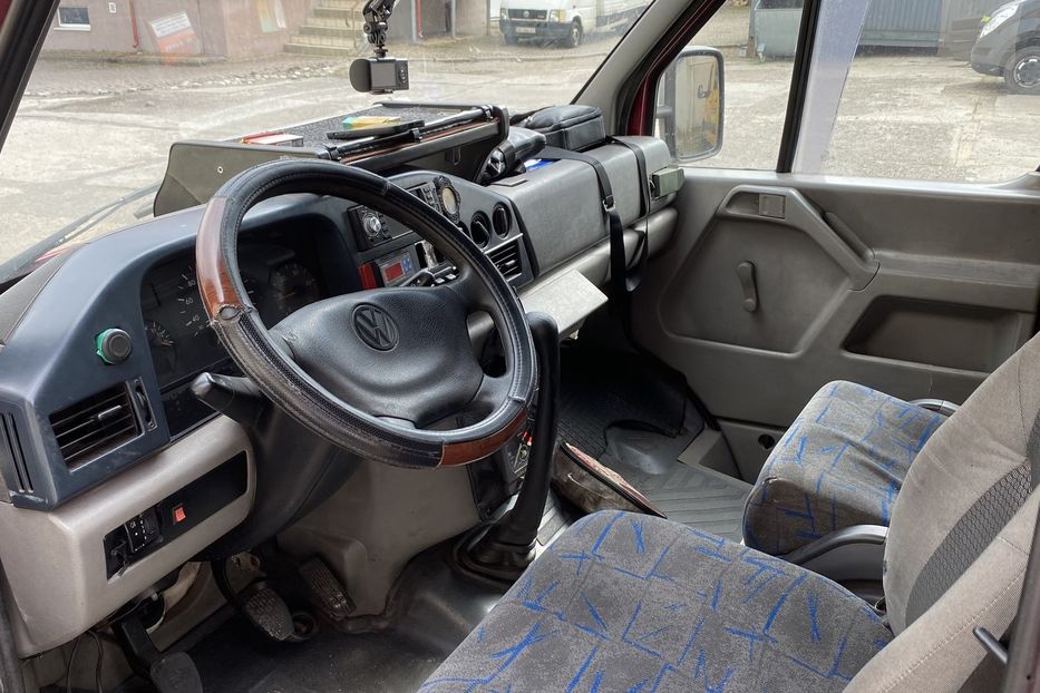 Продам Volkswagen LT пасс. 17 місць  2002 года в Луцке