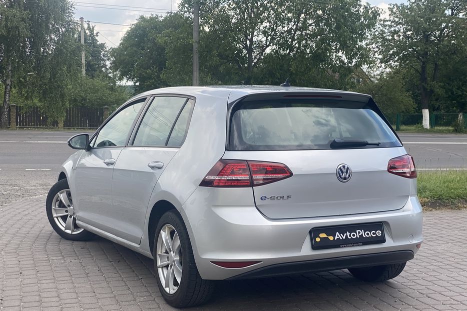 Продам Volkswagen e-Golf 2014 года в Луцке