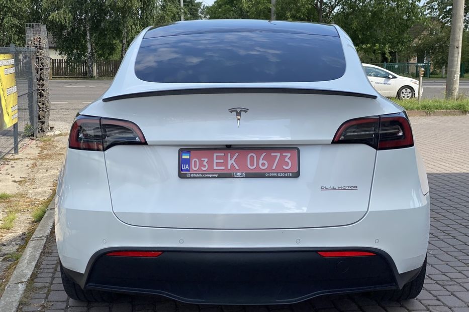 Продам Tesla Model Y Performance 2021 года в Луцке