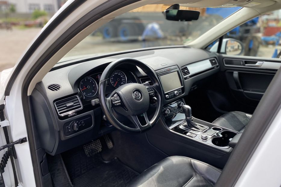 Продам Volkswagen Touareg 2017 года в Луцке