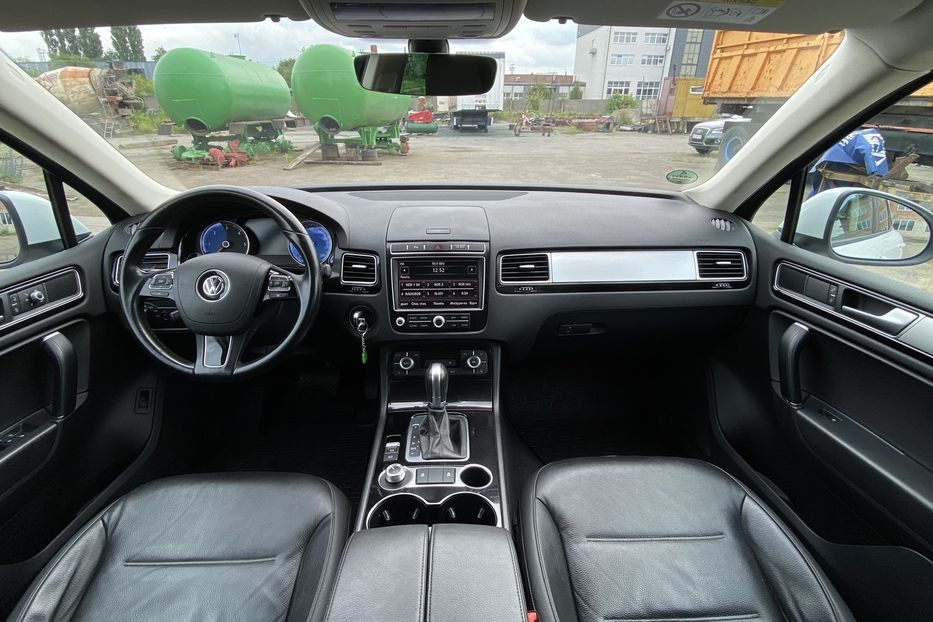 Продам Volkswagen Touareg 2017 года в Луцке