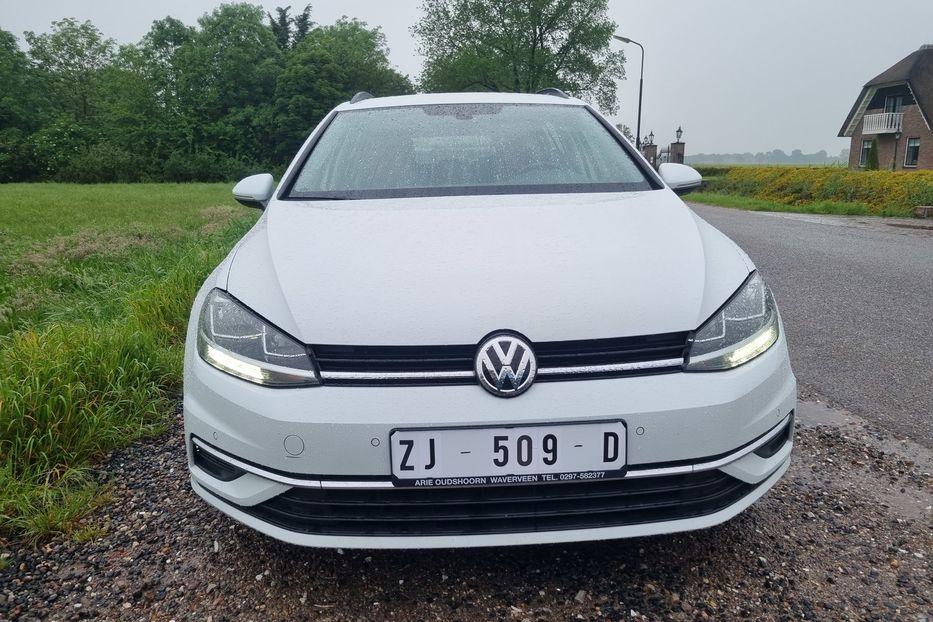 Продам Volkswagen Golf VII Comfortline 2019 года в Львове