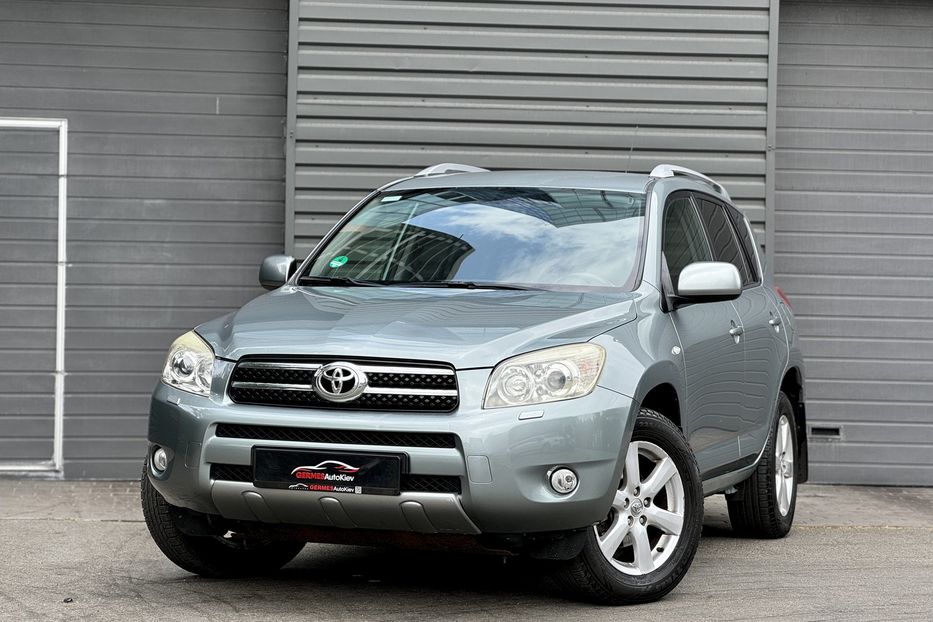 Продам Toyota Rav 4 2008 года в Киеве