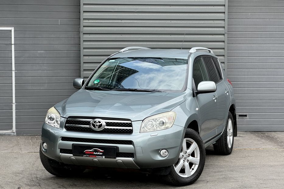 Продам Toyota Rav 4 2008 года в Киеве