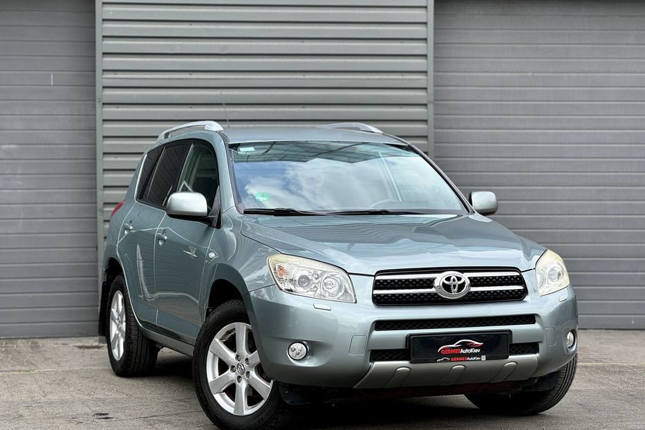 Продам Toyota Rav 4 2008 года в Киеве