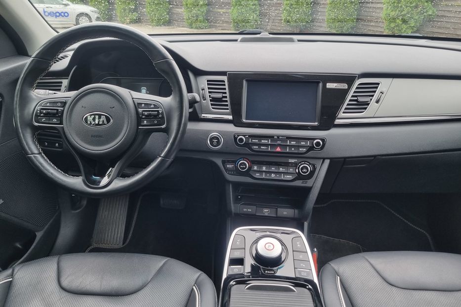 Продам Kia Niro Executive 64kWh SOH 100% 2019 года в Тернополе