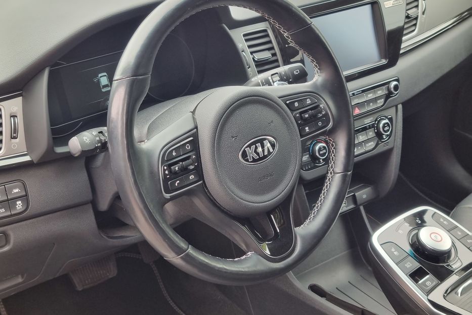 Продам Kia Niro Executive 64kWh SOH 100% 2019 года в Тернополе