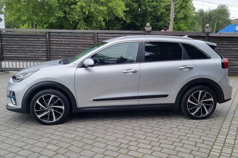 Продам Kia Niro Executive 64kWh SOH 100% 2019 года в Тернополе