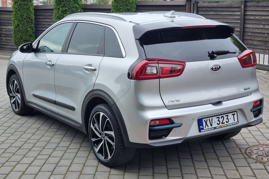 Продам Kia Niro Executive 64kWh SOH 100% 2019 года в Тернополе