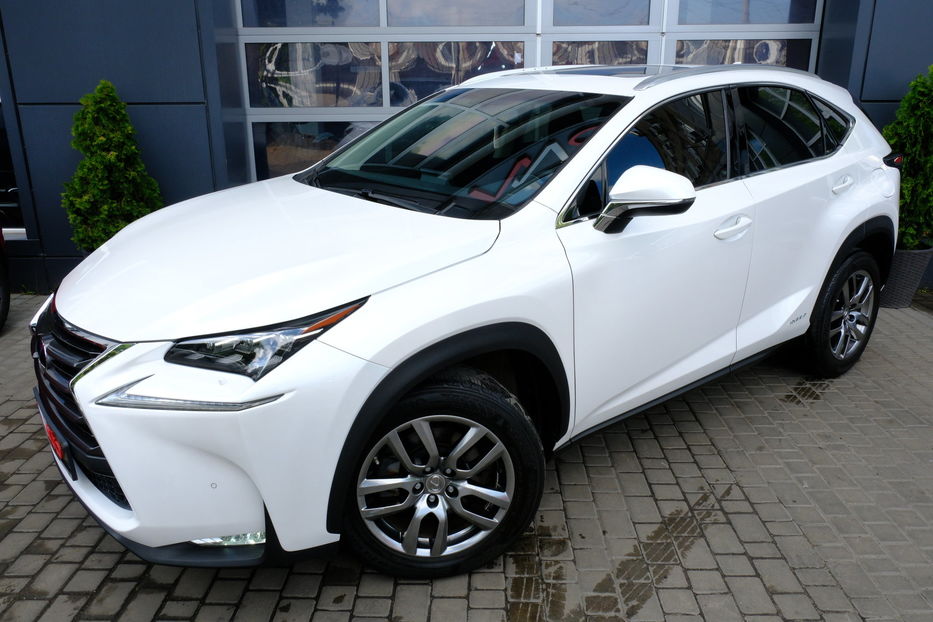 Продам Lexus NX 300 Hybrid 2017 года в Одессе