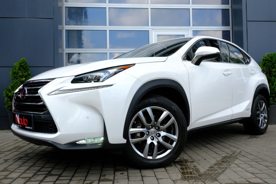 Продам Lexus NX 300 Hybrid 2017 года в Одессе