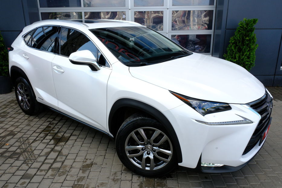 Продам Lexus NX 300 Hybrid 2017 года в Одессе