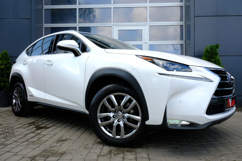 Продам Lexus NX 300 Hybrid 2017 года в Одессе