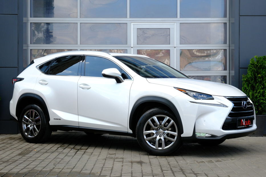 Продам Lexus NX 300 Hybrid 2017 года в Одессе