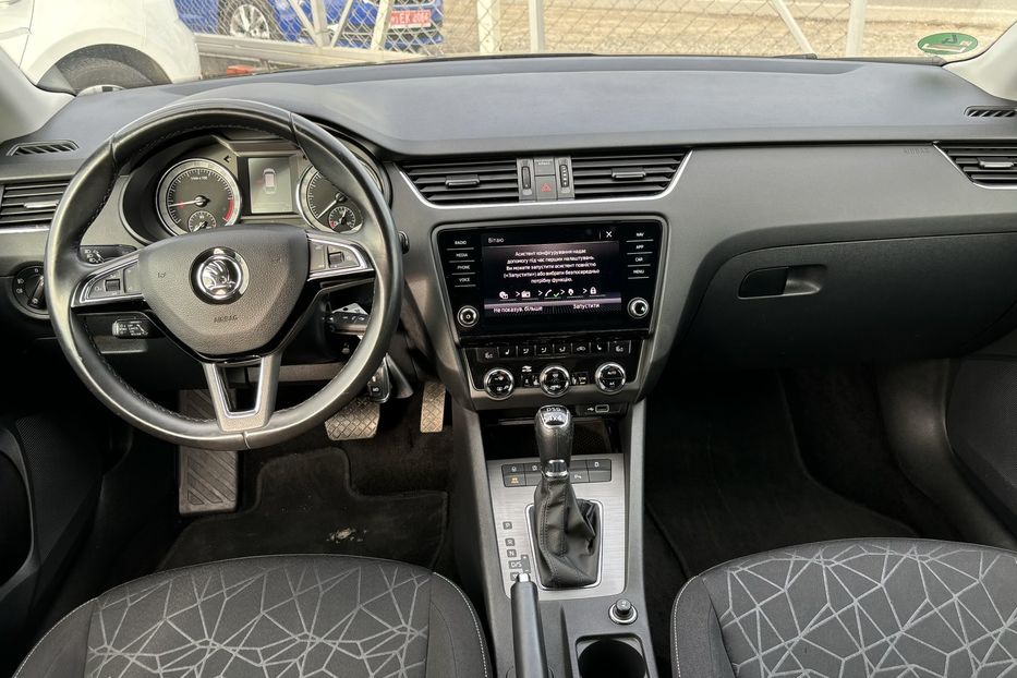 Продам Skoda Octavia A7 2.0 110квт DSG 4X4 2019 года в Львове