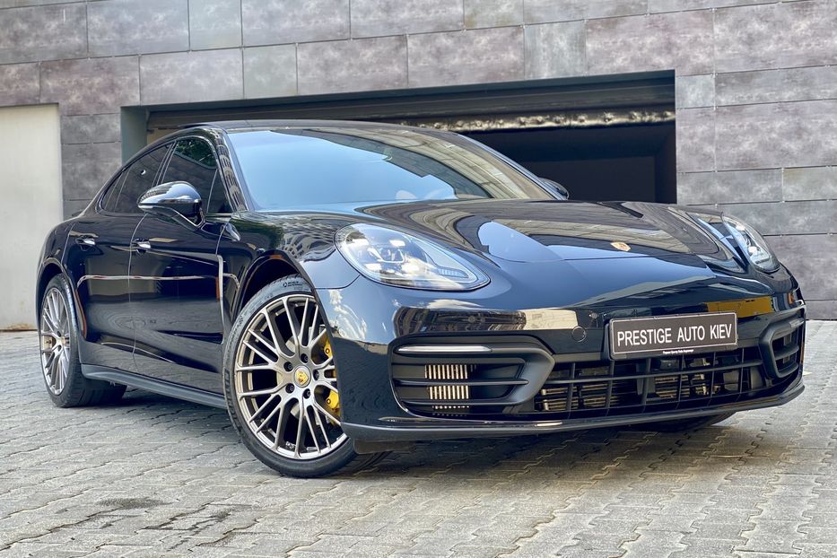 Продам Porsche Panamera 4 Platinum Edition 2022 года в Киеве