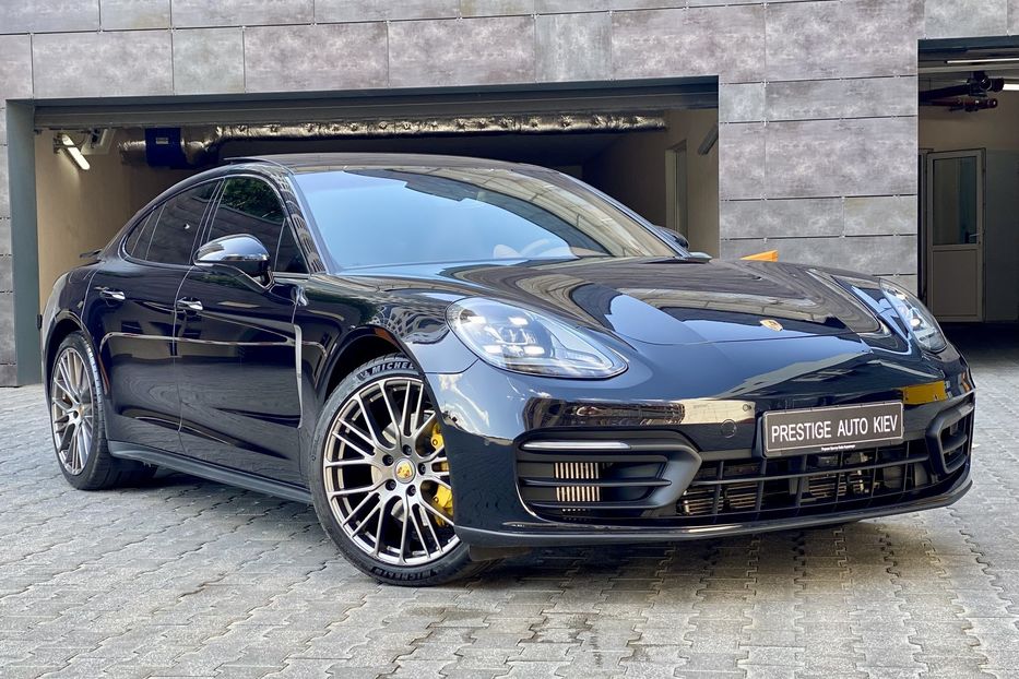 Продам Porsche Panamera 4 Platinum Edition 2022 года в Киеве