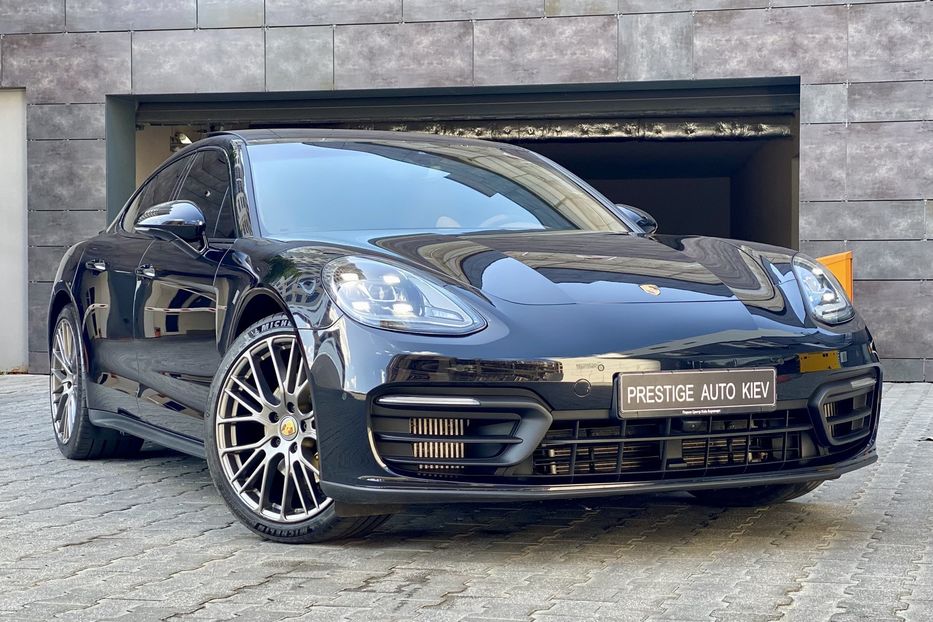 Продам Porsche Panamera 4 Platinum Edition 2022 года в Киеве