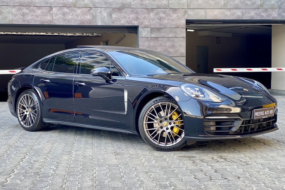 Продам Porsche Panamera 4 Platinum Edition 2022 года в Киеве