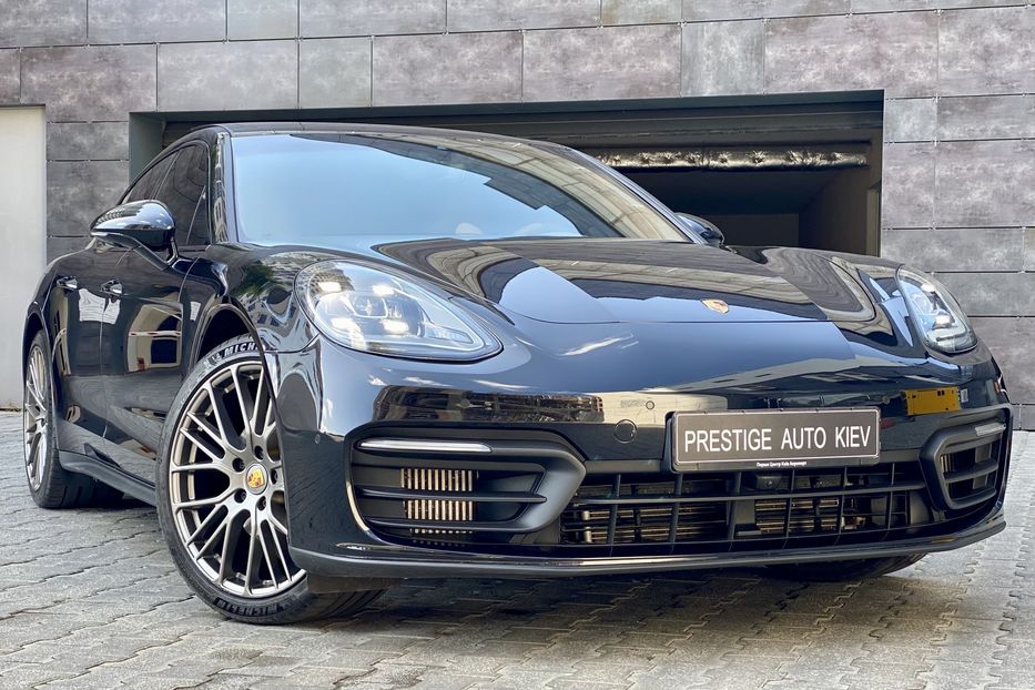 Продам Porsche Panamera 4 Platinum Edition 2022 года в Киеве