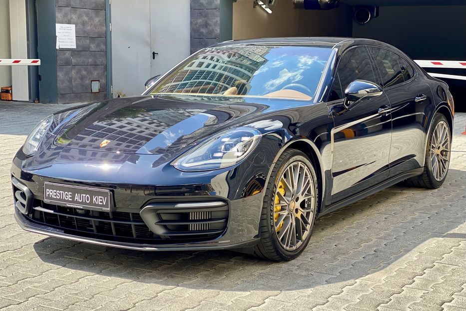 Продам Porsche Panamera 4 Platinum Edition 2022 года в Киеве