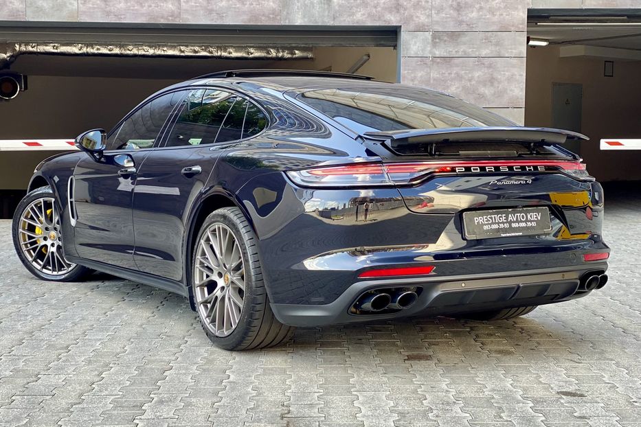 Продам Porsche Panamera 4 Platinum Edition 2022 года в Киеве