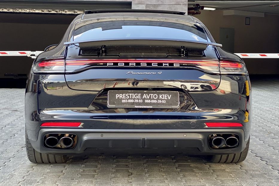 Продам Porsche Panamera 4 Platinum Edition 2022 года в Киеве