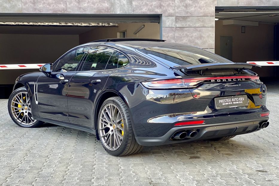 Продам Porsche Panamera 4 Platinum Edition 2022 года в Киеве