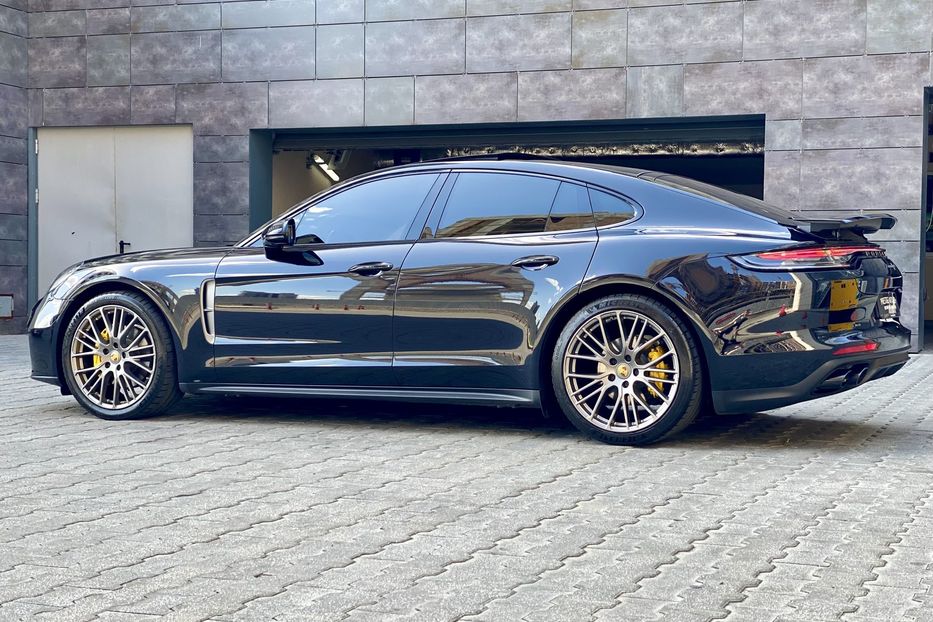 Продам Porsche Panamera 4 Platinum Edition 2022 года в Киеве