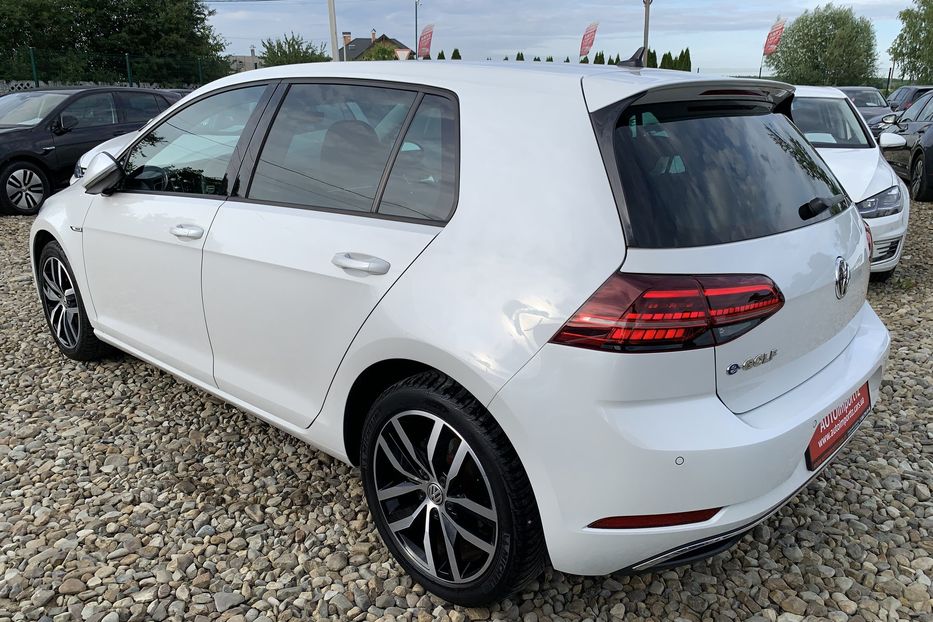 Продам Volkswagen e-Golf Highline Full LEDТепловийШкіра 2019 года в Львове