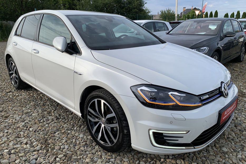 Продам Volkswagen e-Golf Highline Full LEDТепловийШкіра 2019 года в Львове