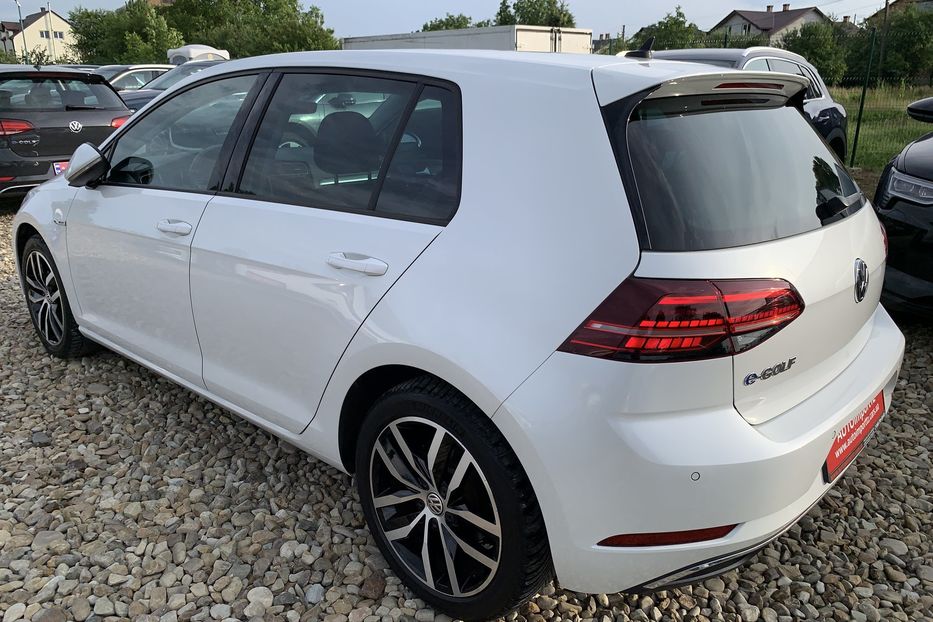 Продам Volkswagen e-Golf Highline Full LEDТепловийШкіра 2019 года в Львове