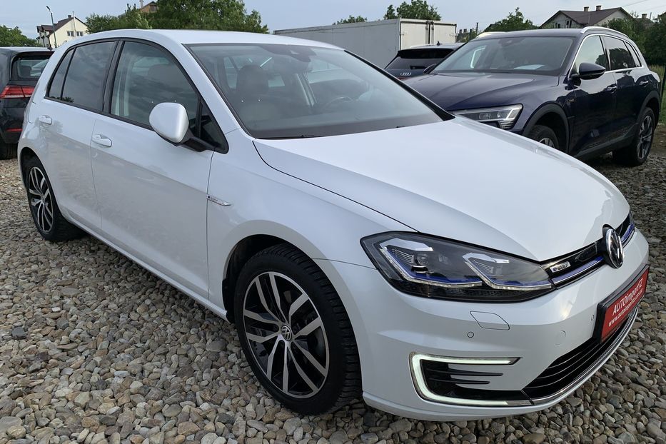 Продам Volkswagen e-Golf Highline Full LEDТепловийШкіра 2019 года в Львове