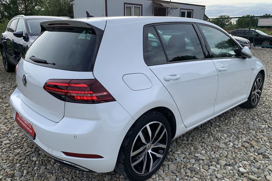 Продам Volkswagen e-Golf Highline Full LEDТепловийШкіра 2019 года в Львове