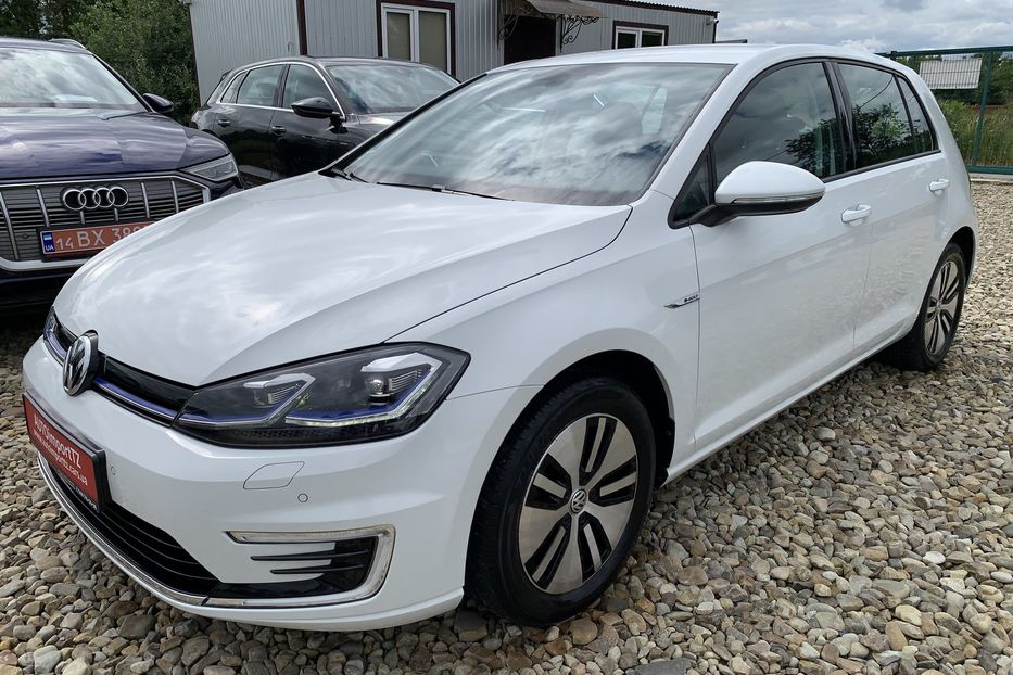 Продам Volkswagen e-Golf Тепловий насос Підігрів сидінь 2019 года в Львове