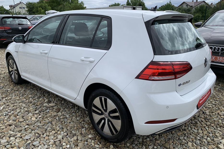 Продам Volkswagen e-Golf Тепловий насос Підігрів сидінь 2019 года в Львове