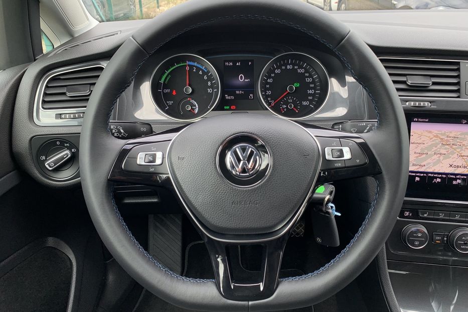 Продам Volkswagen e-Golf Тепловий насос Підігрів сидінь 2019 года в Львове