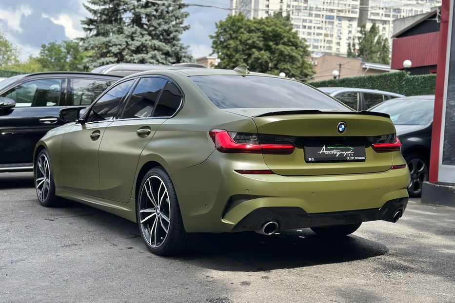 Продам BMW 330 I Xdrive  2019 года в Киеве