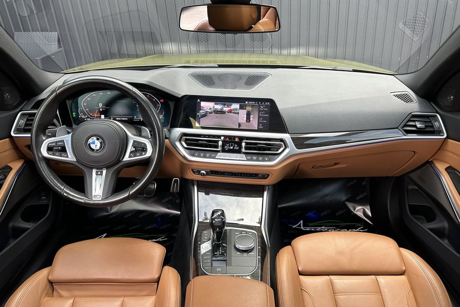 Продам BMW 330 I Xdrive  2019 года в Киеве