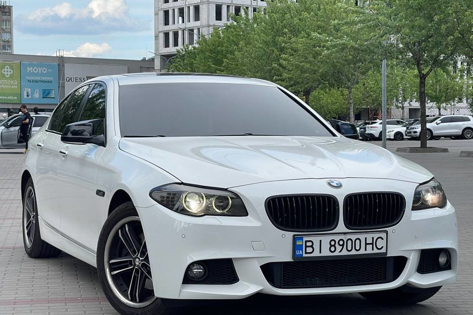 Продам BMW 520 2012 года в Днепре