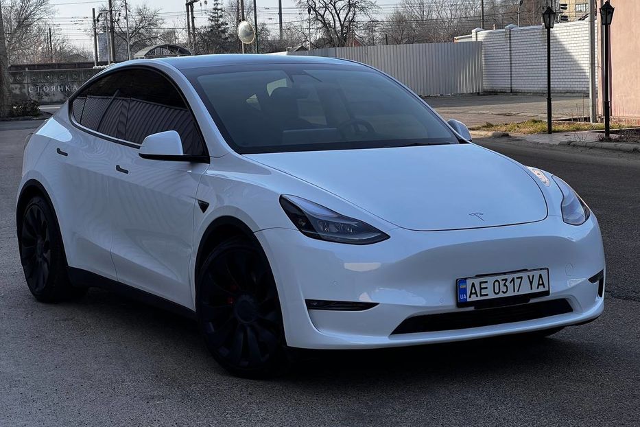 Продам Tesla Model Y 2021 года в Днепре