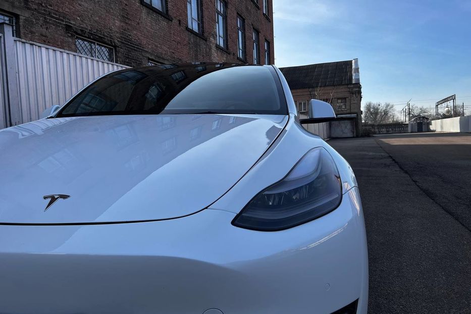 Продам Tesla Model Y 2021 года в Днепре