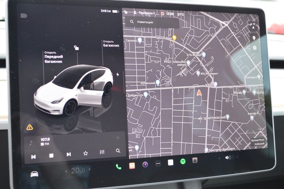 Продам Tesla Model Y 2023 года в Одессе