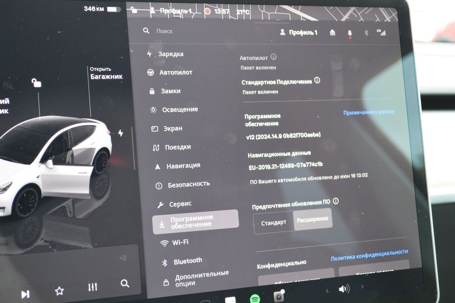 Продам Tesla Model Y 2023 года в Одессе